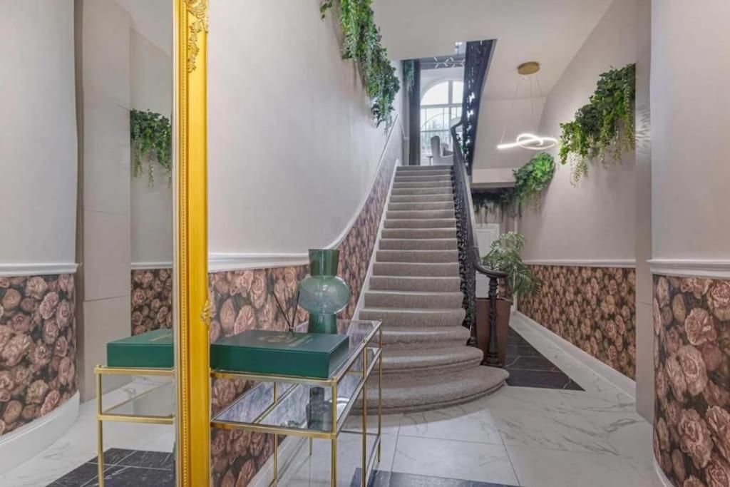Gorgeous Hyde Park Home With Elevator Access By Tube Metro Stations 런던 외부 사진