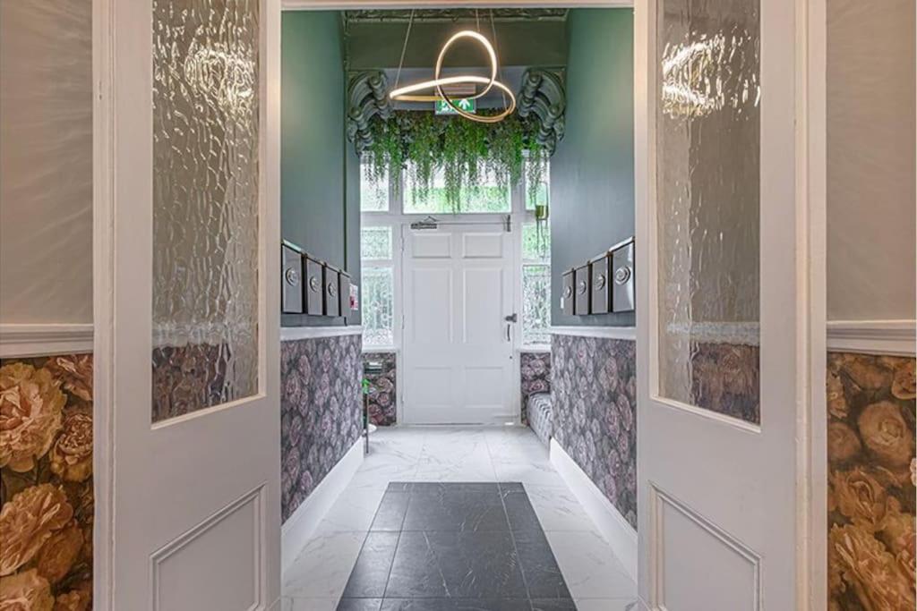 Gorgeous Hyde Park Home With Elevator Access By Tube Metro Stations 런던 외부 사진