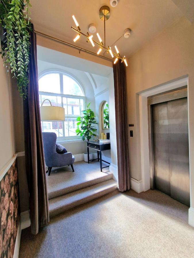 Gorgeous Hyde Park Home With Elevator Access By Tube Metro Stations 런던 외부 사진