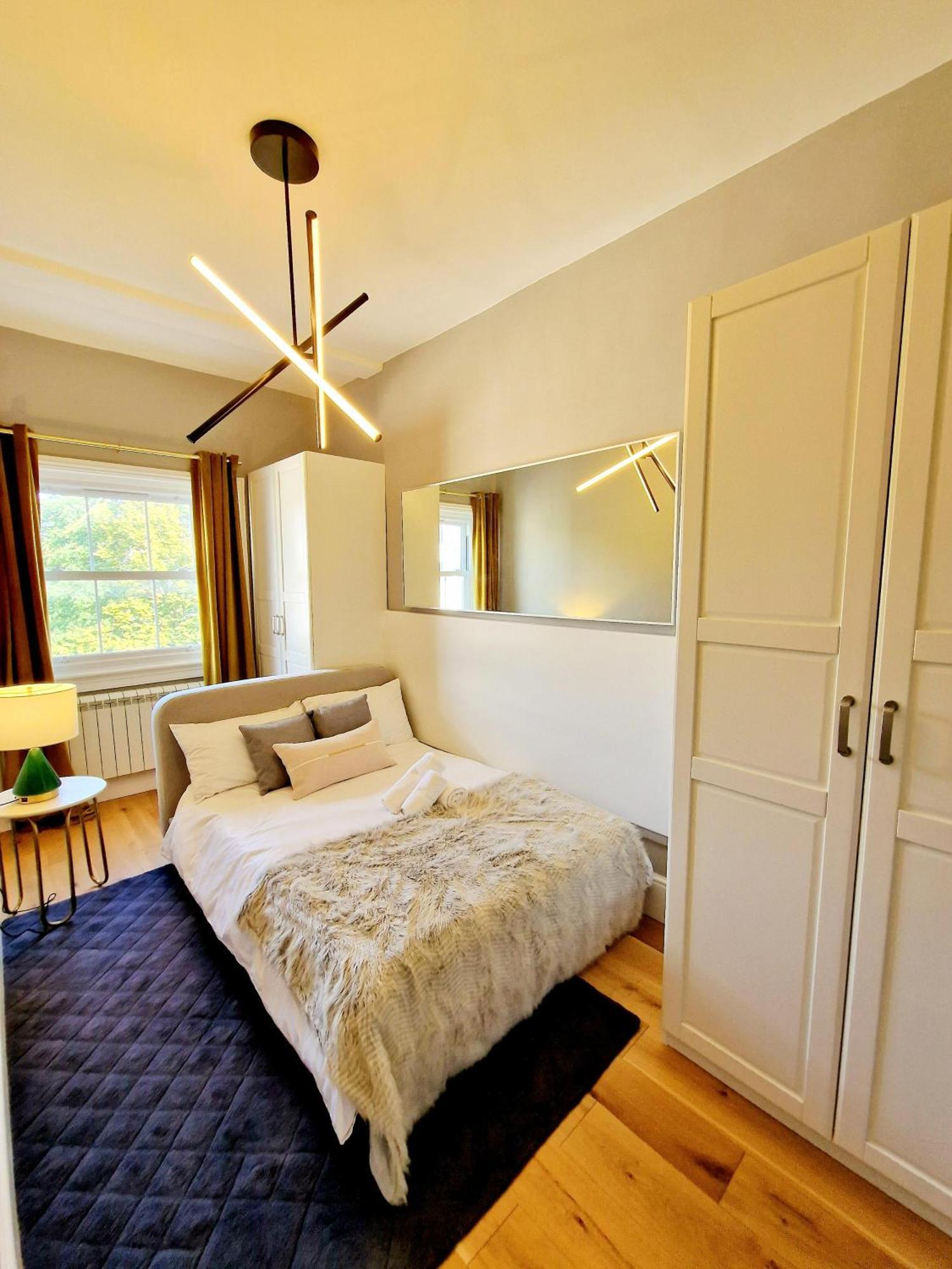 Gorgeous Hyde Park Home With Elevator Access By Tube Metro Stations 런던 외부 사진